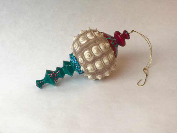 MACK/Tode Sea Urchin Ornament magenta/turquoise